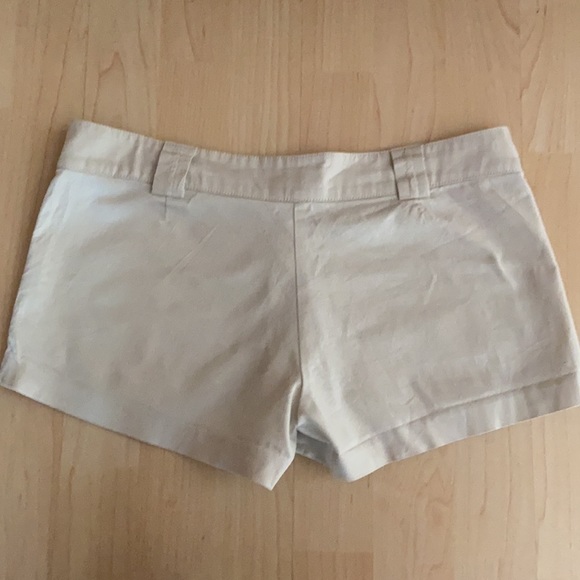 🩳 Forever 21 Size M Beige Short Shorts - Picture 3 of 5